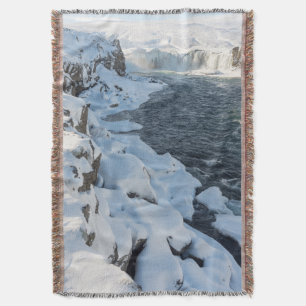 Cachoeira Godafoss Coberta de Neve