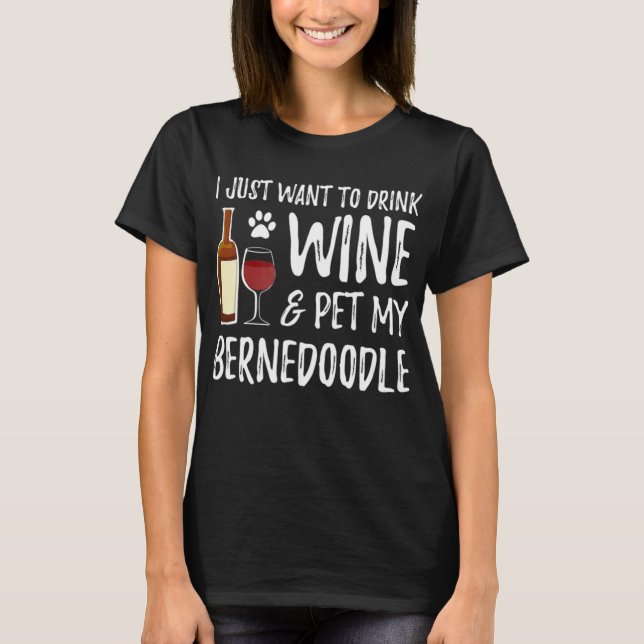 Cachorro De Bernedoodle Vinho T Camiseta Engraçada (Frente)