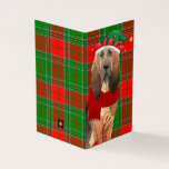 Cachorro de Natal com Xadrez de Férias<br><div class="desc">Um pacote único e divertido de 25 cartões de férias - todos idênticos - com um Bloodhound na xadrez sazonal vermelha e verde de férias. O tamanho de 4" x 3, 5" (2" x 3, 5") faz dele um cartão de boas-vindas que se destacará entre todos os outros na época...</div>