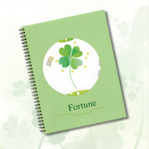 Caderno Botânico – Design de Trevo de Quatro Folha