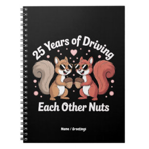 Caderno Espiral 25 Anos De Condução Uns Aos Outros Loucos Casais E