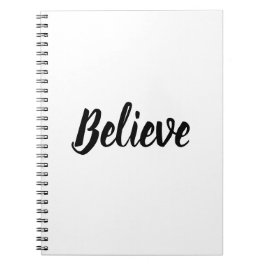 Caderno Espiral Acredite na tipografia, preto e branco minimalista