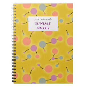 Caderno Espiral Amarelo Retroativo Universo Pontilhado com Rótulo