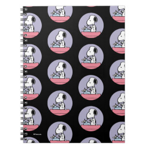 Caderno Espiral Amendoins Esnoopia na máquina de escrever