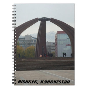 Caderno Espiral Arquitetura Comunista, Praça da Vitória, Quirguist