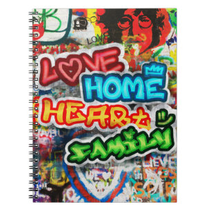 Caderno Espiral Arte de rua grafite colorido AMOR LAR CORAÇÃO FAMÍ