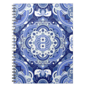 Caderno Espiral As cores azuis vintage padrão geométrico. índia