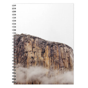 Caderno Espiral Ascensão completa do penhasco acima das nuvens