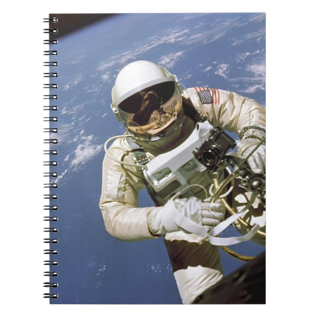Caderno Espiral Astronauta Americano (Frente)