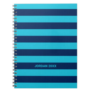 Caderno Espiral Azul-céu e faixas de Marinho com nome