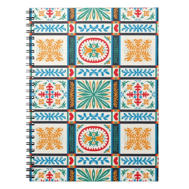 Caderno Espiral Azulejo majolica italiano. Bordados com flores e (Frente)