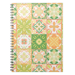 Caderno Espiral azulejos ornamentados em verde e amarelo