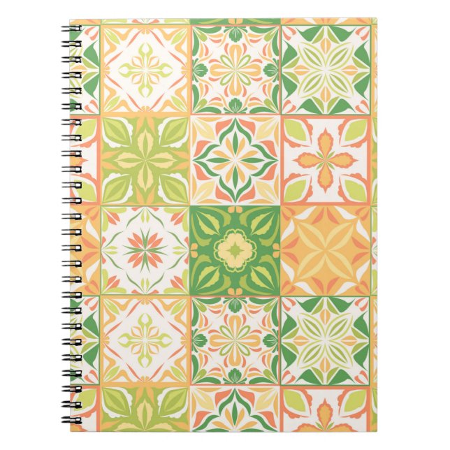 Caderno Espiral azulejos ornamentados em verde e amarelo (Frente)