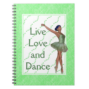 Caderno Espiral Ballerina em Verde Tutu com Corações
