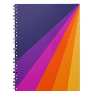 Caderno Espiral Bandas retrorreflectoras de cor roxa e laranja