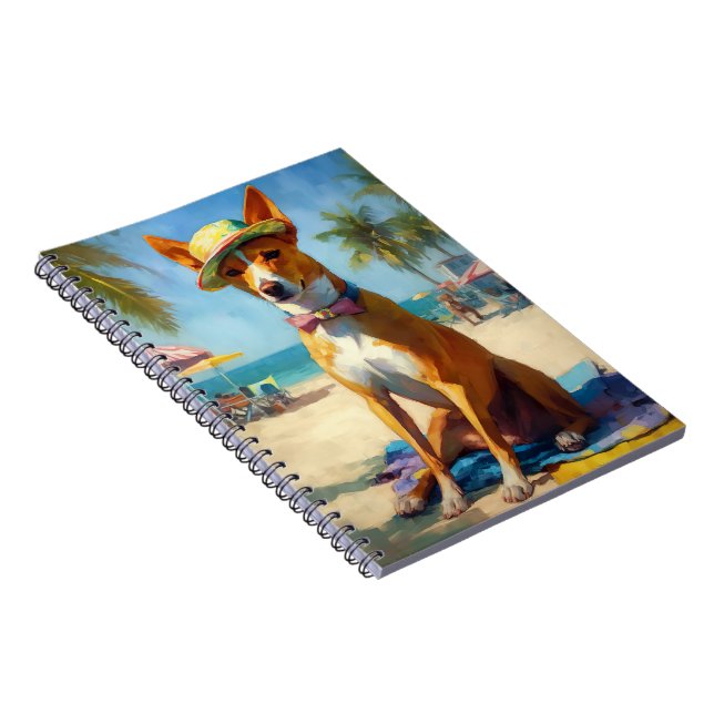 Caderno Espiral Basenji na praia, presente de verão para amantes d (Lado Direito)