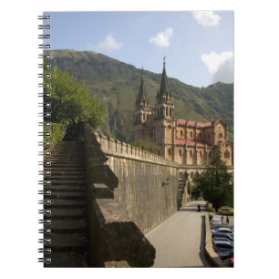 Caderno Espiral Basílica de Covadonga, noroeste da Espanha.