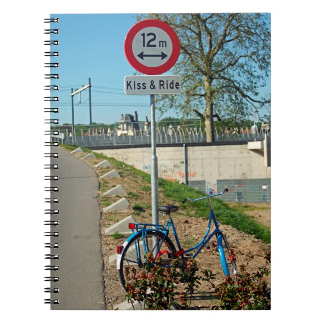 Caderno Espiral Beijo e carona (Frente)