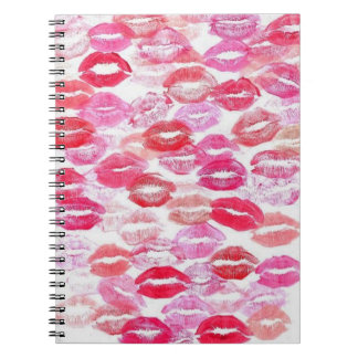 Caderno Espiral Beijos Meninas Rosa