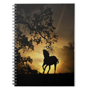 Caderno Espiral Belo Cavalo no Bloco de Anotações Solar