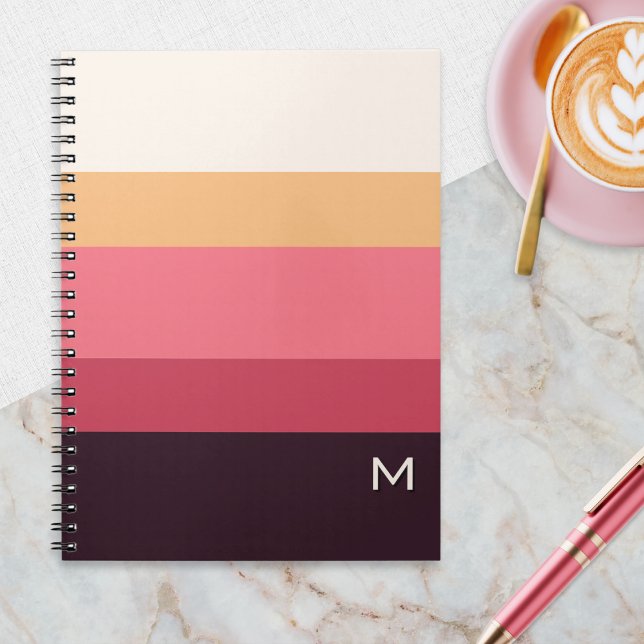 Caderno Espiral Bloco de Cores Moderno Rosa Creme Monograma (A spiral-bound, monogrammed notebook with color block stripes in elegant pink, burgundy and cream)
