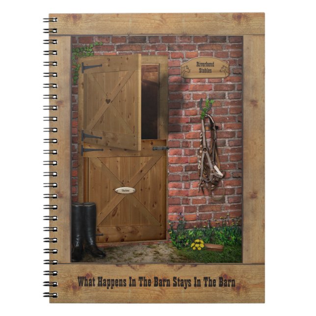 Caderno Espiral Bloco de notas da Barn com texto personalizável (Frente)