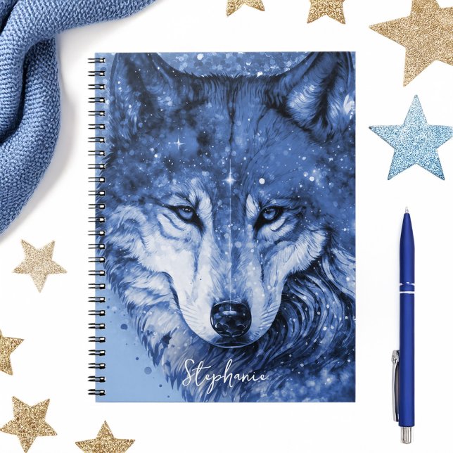 Caderno Espiral Blue Wolf Stars Sky Cosmic Celestial Personalizado (Blue Wolf Stars Sky Cosmic Celestial Personalized Notebook)