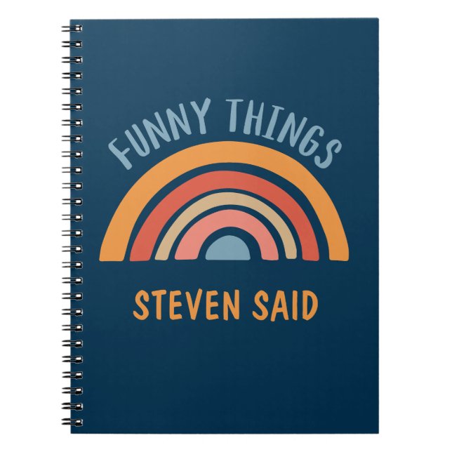 Caderno Espiral Boho Arco-íris Coisas Engraçadas que Meu Filho Dis (Frente)