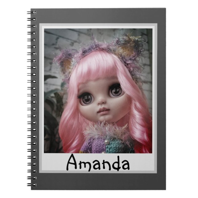 Caderno Espiral Boneca, foto de boneca, presente (Frente)