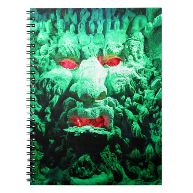 Caderno Espiral Cara Assustadora Mascarada na Rocha (Frente)