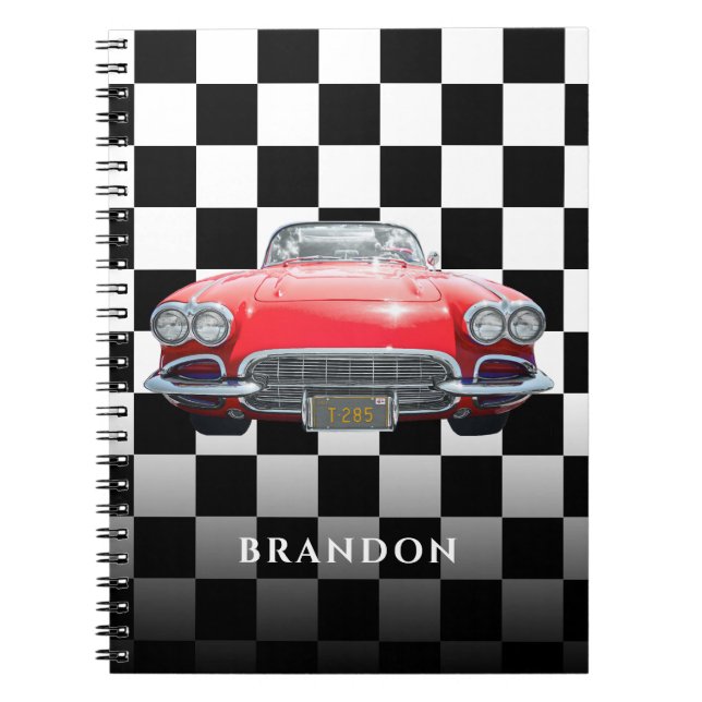 Caderno Espiral Carro Esportivo Vermelho, Nome Branco, Xadrez B/W (Frente)