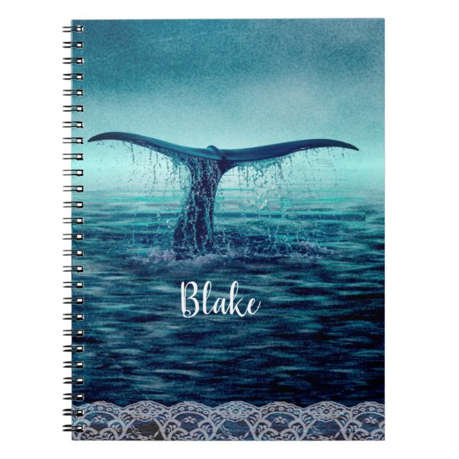 Caderno Espiral Cauda de Baleia sobre o Oceano Personalizado (Frente)