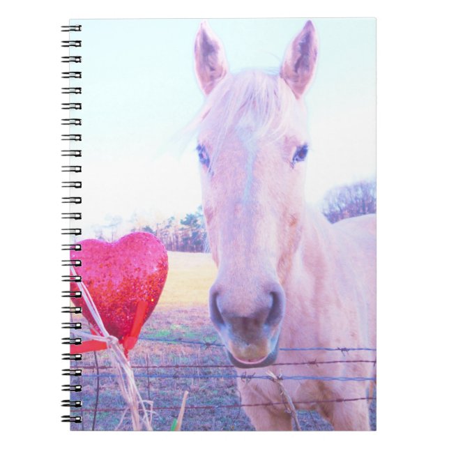 Caderno Espiral Cavalo Amarelo e Coração Vermelho (Frente)