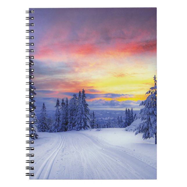 Caderno Espiral Cenário de inverno (Frente)