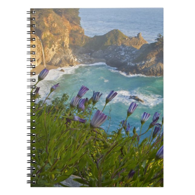 Caderno Espiral Cenário de McWay Falls desaba na praia e (Frente)