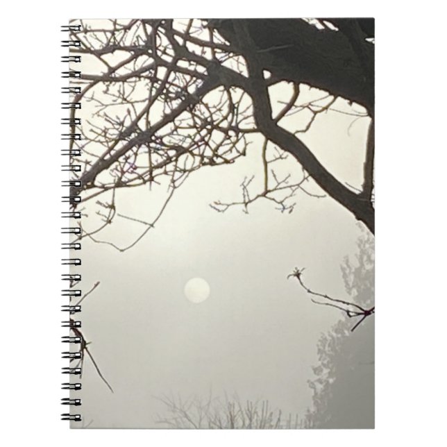 Caderno Espiral Céu Branco E Sol Dramaticamente Enquadrados Por Ár (Frente)