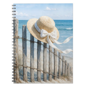 Caderno Espiral Chapéu de Verão em Aquarela em uma Estaca de Cerca