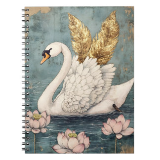 Caderno Espiral cisne majestoso com asas douradas flutua na água