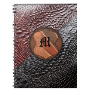 Caderno Espiral Cobra com aparência e elementos monogramados