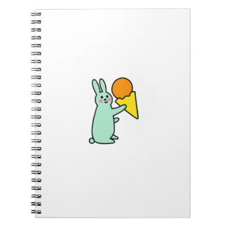 Caderno Espiral Coelho Fofo Segurando Sorvete