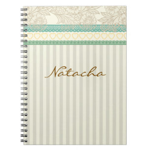 Caderno Espiral Colagem de renda pastel bonita com monograma e lis
