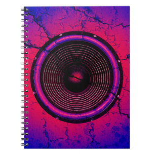 Caderno Espiral Coluna de música numa parede rachada