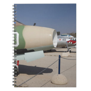 Caderno Espiral Combate de Mystere