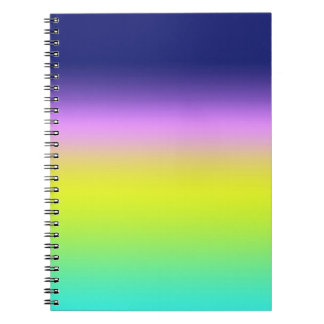 Caderno Espiral Cor verde-primavera de-verão, cor verde-opre, cor