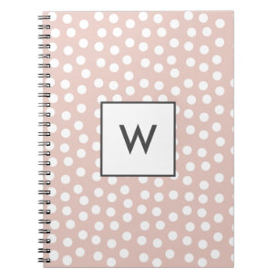 Caderno Espiral Cora o monograma pontilhado rosa