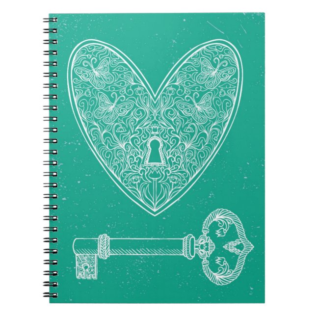 Caderno Espiral Coração fechado e chave no fundo do verde (Frente)