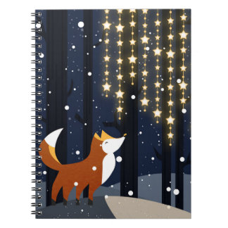Caderno Espiral Cordas claras do Fox e da estrela na floresta