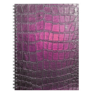Caderno Espiral Couro roxo vibrante: borras brilhantes.