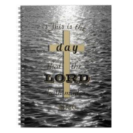 Caderno espiral Cross Este dia o Senhor fez