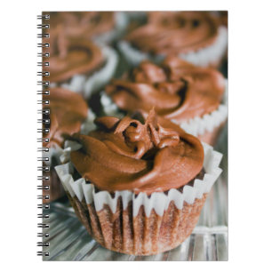 Caderno Espiral Cupcakes de Fosco de Chocolate na Comida de Plate